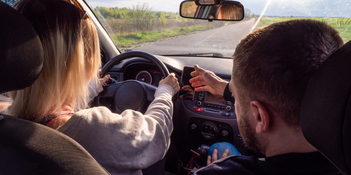 Let me drive - Tips to Pass Your Driving Test